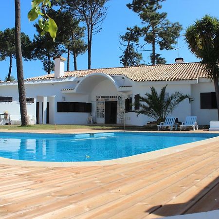 Villa Near Beach & Lisbon Корройюш Екстер'єр фото